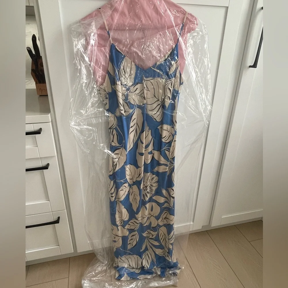 Karen Kane women’s summer dress blue leaves. - Picture 1 of 4